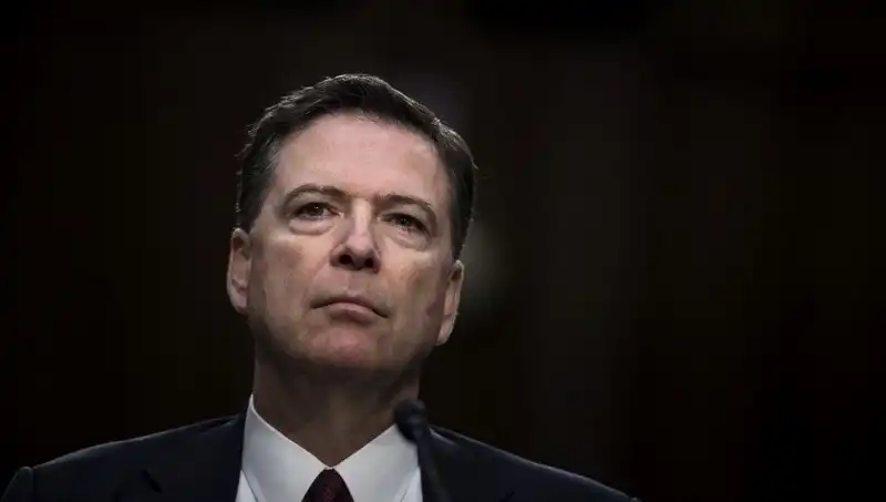 FBI Eski Başkanı'ndan Trump'a Şok Paylaşım: 4 Rakam ile Tehdit İddiası