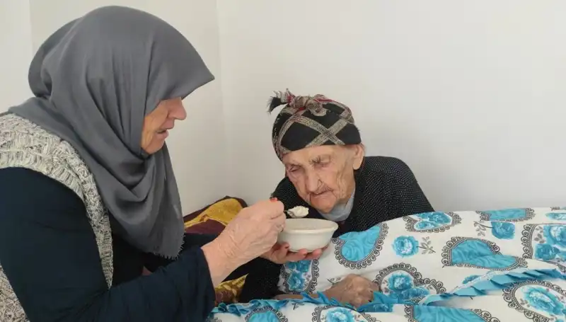 102 Yaşındaki Kezik Nine: Hayatında Hiç Doktora Gitmedi, Sırrı Bu Besinde Mi?