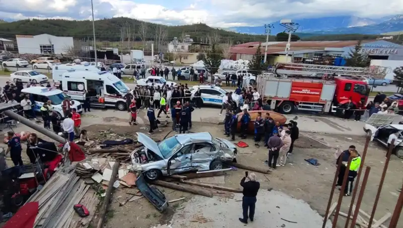 Bayram Tatilinde Kazaların Gölgesinde Kalan 57 Can: Türkiye’nin Acı Bilançosu