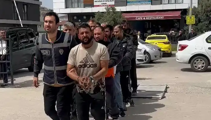 Edirne’de Eş Zamanlı Operasyon: Yedi Firari Hızla Yakalandı