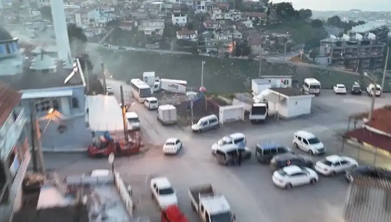 İzmir'de Gerçekleştirilen 99 Operasyon: 133 Kişi Gözaltında!