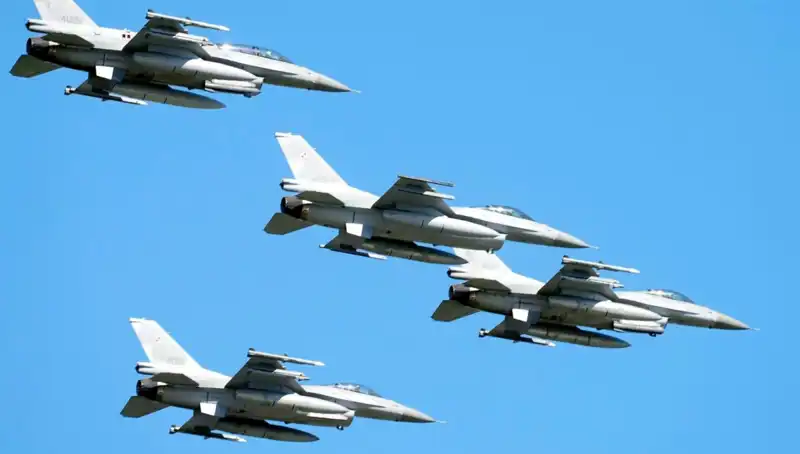 ABD Ukrayna’ya F-16 Eğitimi İçin 310 Milyon Dolar Ayırdı!