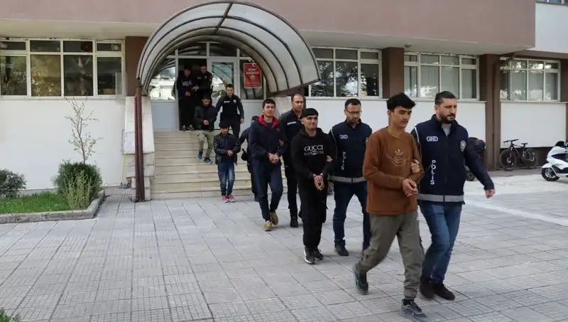 Edirne ve Kırklareli'nde Kaçak Göçmen Operasyonları Artış Gösteriyor