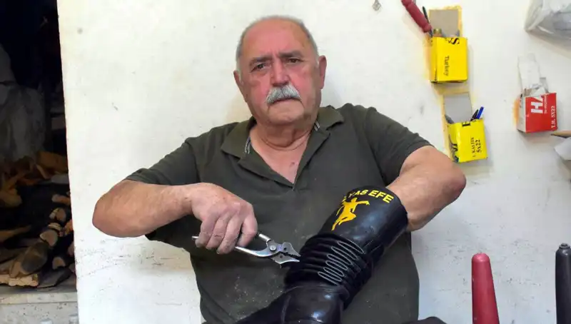 Tireli Hasan Usta'nın 64 Yıllık Zanaat Yolculuğu ve Ustalığı