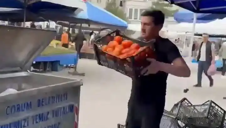 Çöpe Domates Dökme Olayında Pazarcıya İnanılmaz Cezalar Yağdı