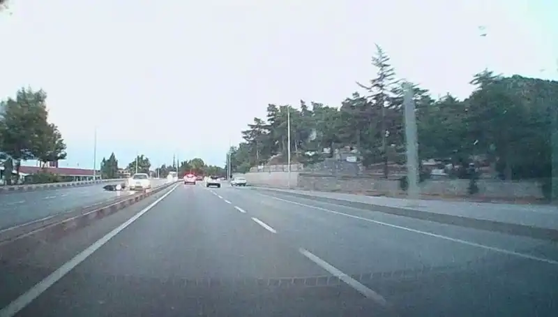 Otomobil ve Motosiklet Çarpıştı: Kazada 1 Kişi Yaralandı