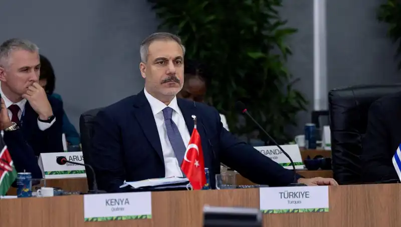 Türkiye, BRICS Zirvesi’nde Yapay Zeka İçin Acil Önlemler Çağrısında Bulundu