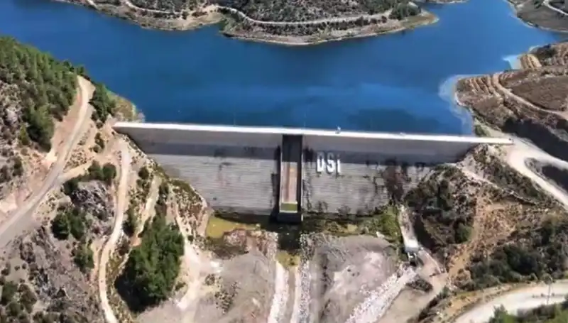 Çeşme'de Su Kesintileri Sonunda Son Buluyor: Yeni Projeler Hayata Geçiyor
