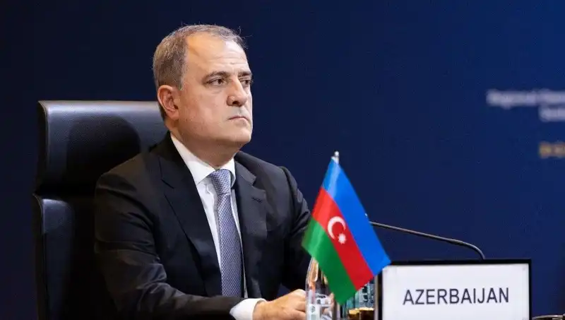 Azerbaycan ve Ermenistan'dan Tarihi Anlaşma: Barış Sürecinde Önemli Adım