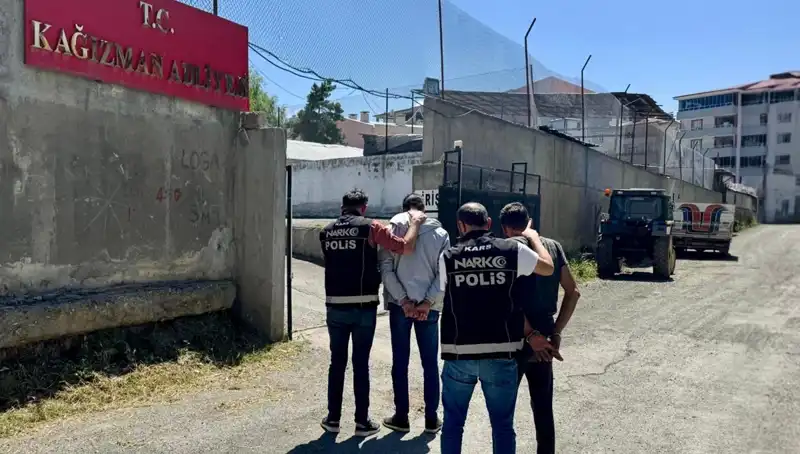 Kars'ta Büyük Uyuşturucu Operasyonu: İki Kişi Tutuklandı!