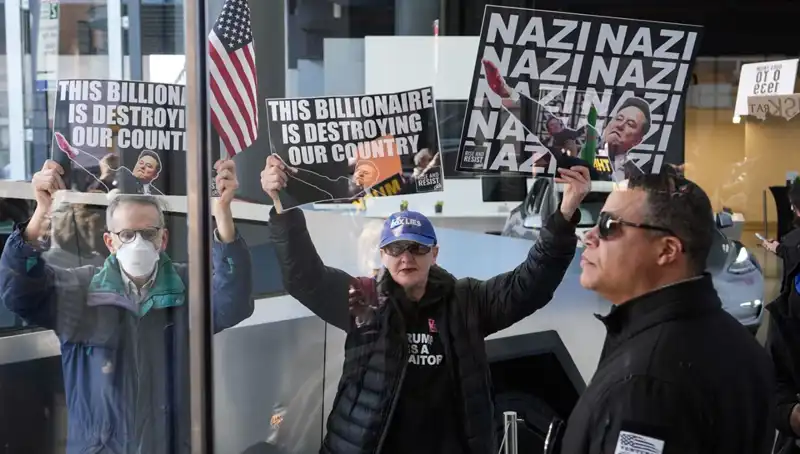 Elon Musk, Trump’a Destek Verebilir mi? Protestolar Yükseliyor